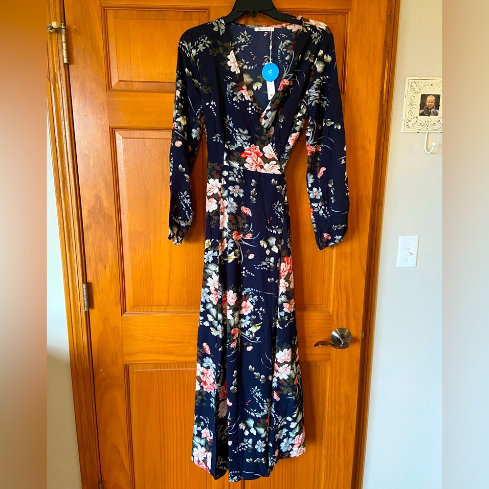 Navy long sleeve floral CUPSHE wrap dress